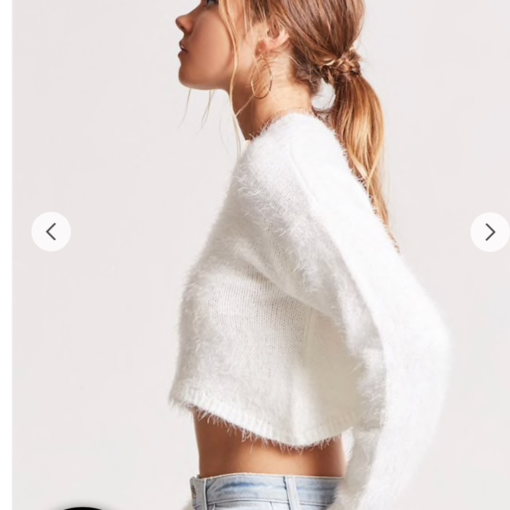 Brand New- Forever 21 Fuzzy cropped sweater